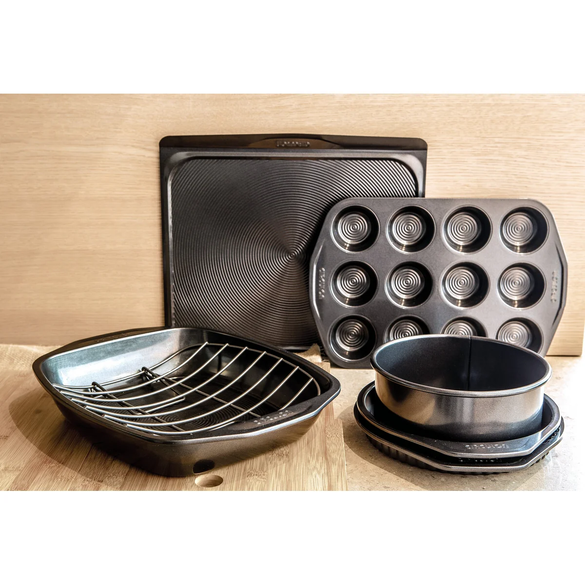 Ultimum Non-Stick Cake Tin Set - 7 Pieces - Image 2