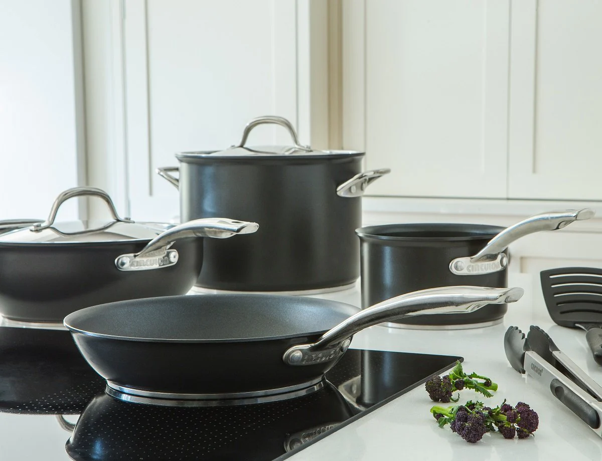 Excellence Non Stick Frying Pan Set - 26cm & 30cm - Image 10