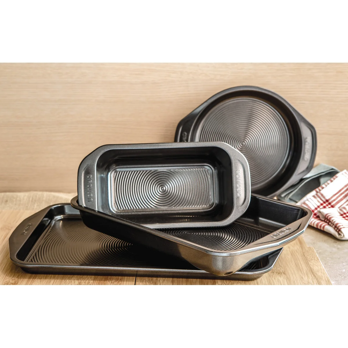 Ultimum Non-Stick Family Baking Tray & Cake Tin Set - 6 Pieces - Image 14